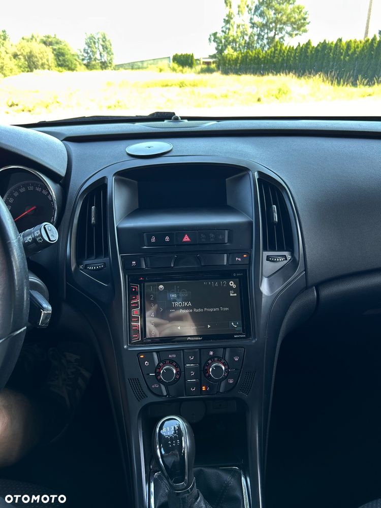 Opel Astra 1.4 T Cosmo - 12