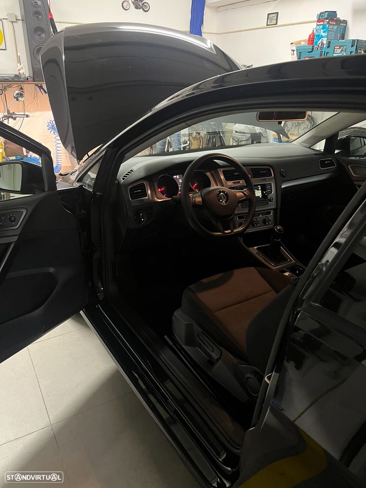 VW Golf 1.2 TSI BlueMotion Trendline - 10