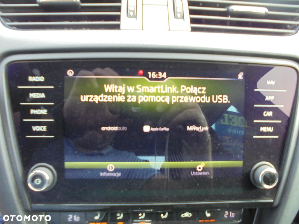 Skoda Octavia 2.0 TDI DSG Ambition - 26