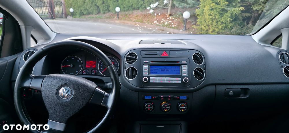 Volkswagen Golf Plus 1.9 TDI Tour - 31