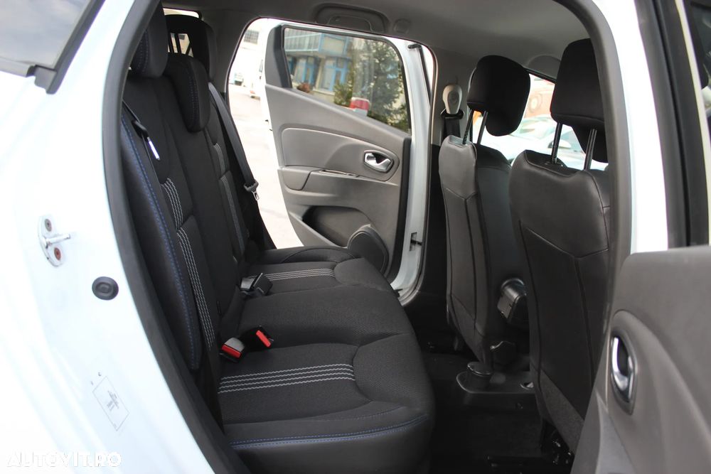 Renault Clio - 6