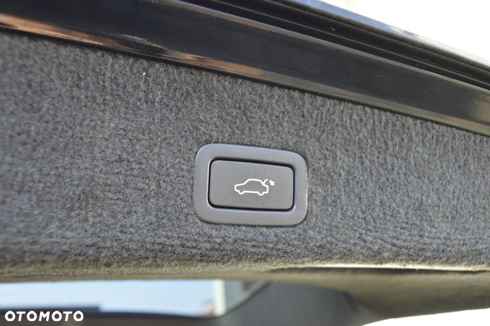 Volvo V70 D5 Summum - 10