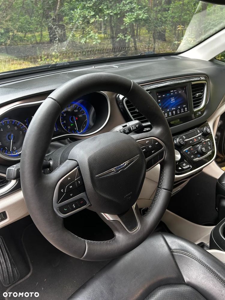 Chrysler Voyager - 15