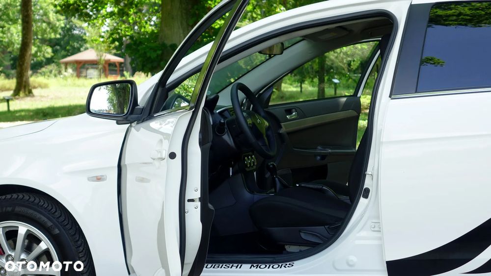 Mitsubishi Lancer 1.6 ClearTec Invite - 7