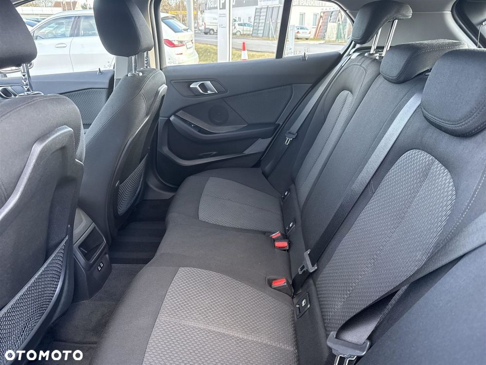 BMW Seria 1 118i - 16