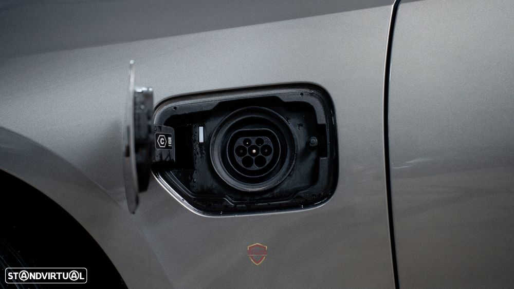 BMW 320 e Touring Line Luxury Auto - 18