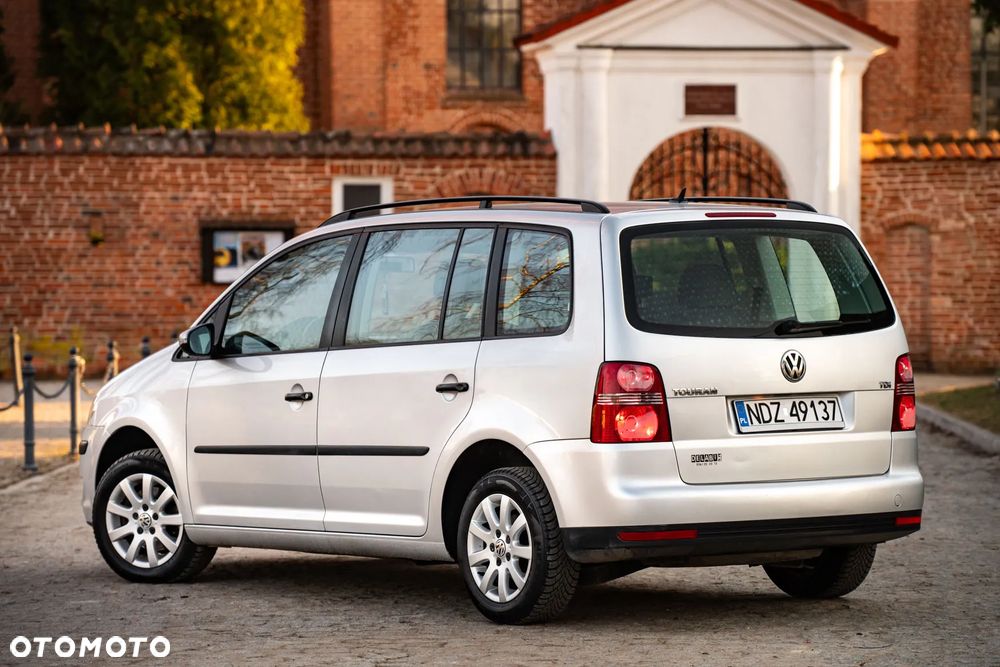 Volkswagen Touran 1.9 TDI DPF Conceptline - 5
