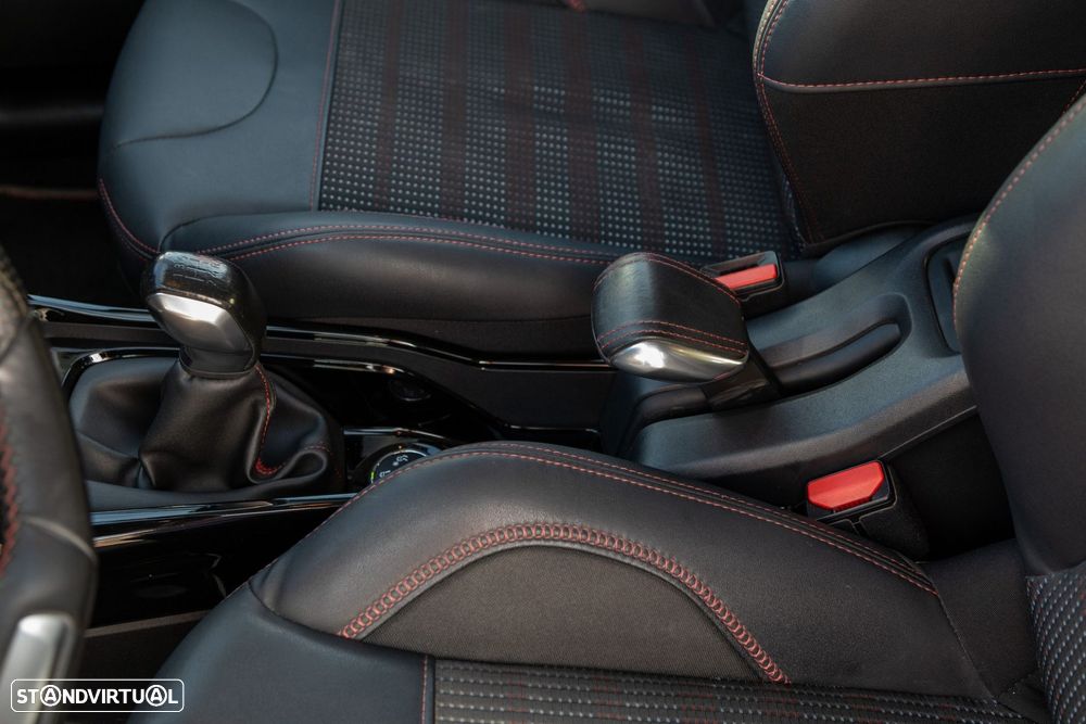 Peugeot 2008 PureTech 110 Stop&Start GT-Line Edition - 16