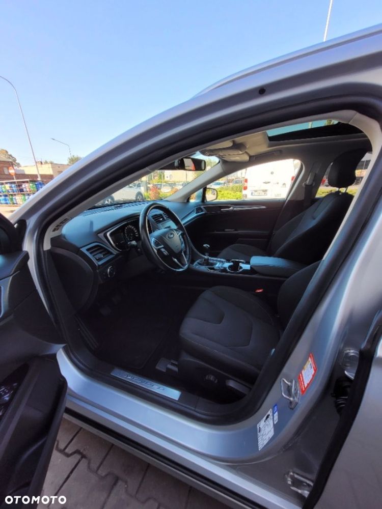 Ford Mondeo 2.0 TDCi Titanium - 11