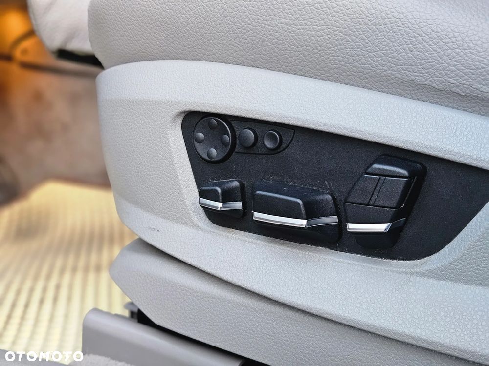 BMW 5GT 520d - 33