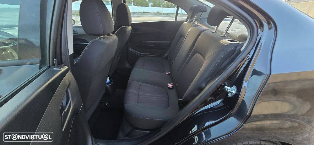 Chevrolet Aveo 1.3 VCDi LTZ - 11