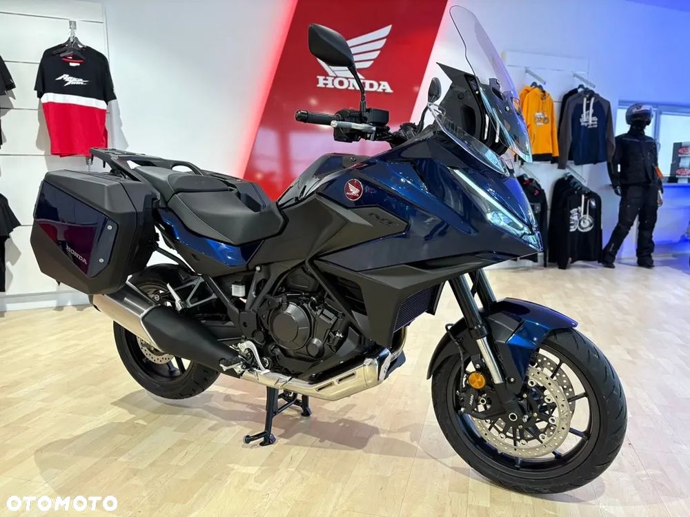 Honda NT - 6