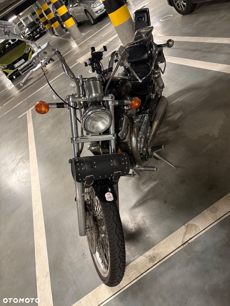 Suzuki Intruder - 2