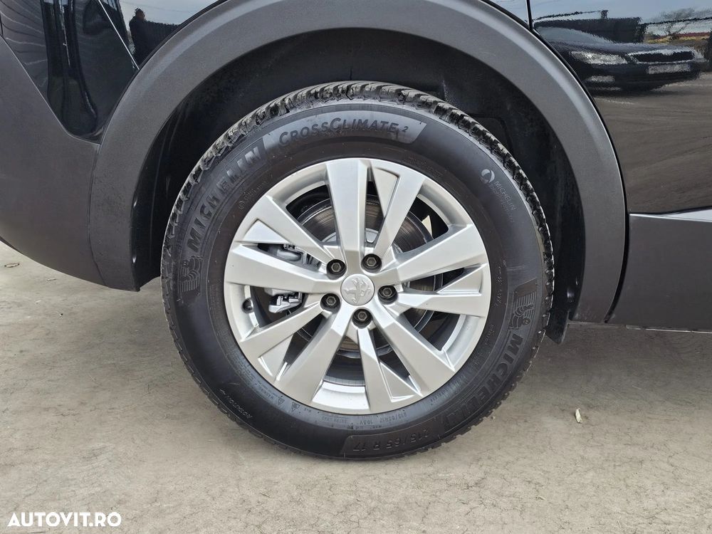 Peugeot 5008 PureTech 130 EAT8 Stop & Start Allure Pack - 35