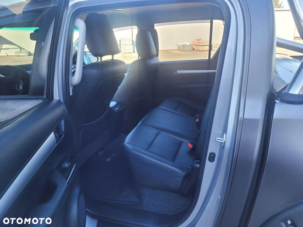 Toyota Hilux - 17