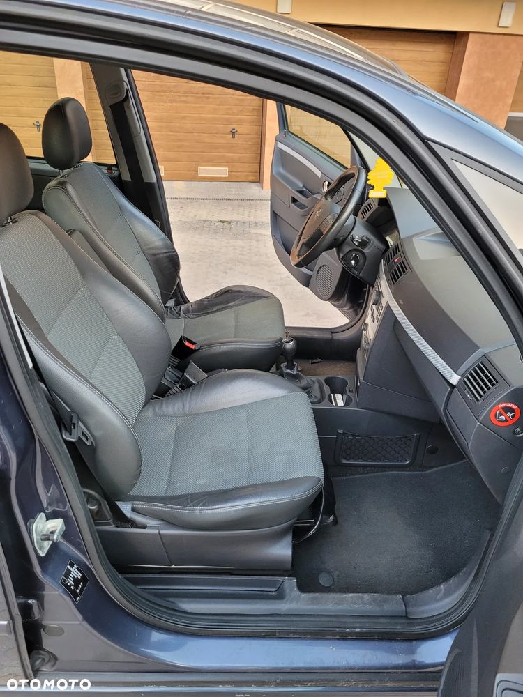 Opel Meriva 1.6 16V Cosmo - 12