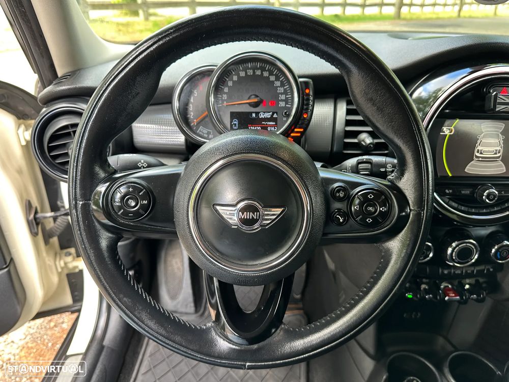MINI 5 Portas Cooper D - 18