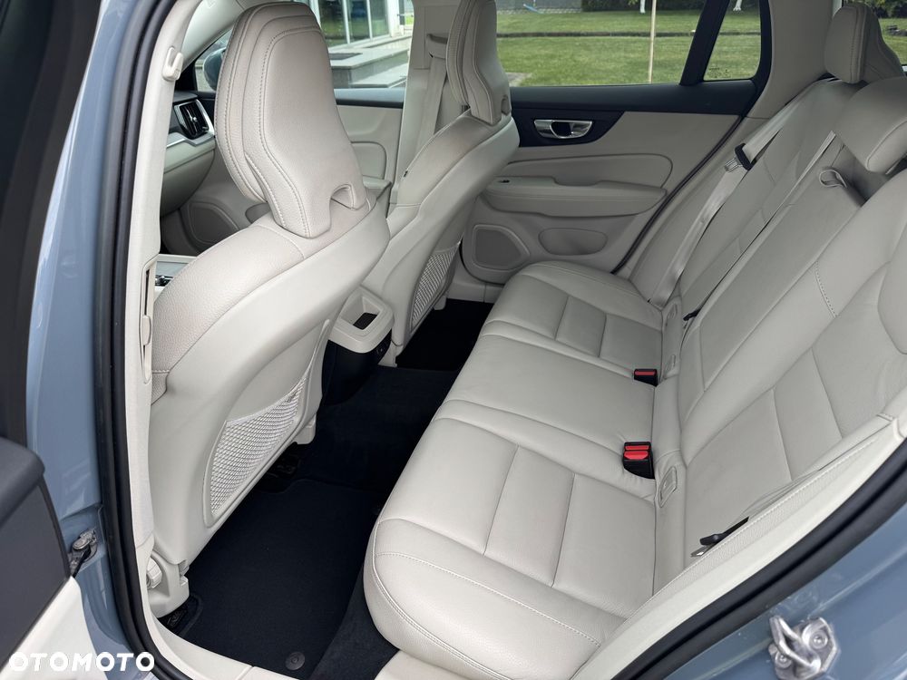 Volvo V60 Cross Country Ultimate B4 D AWD - 13