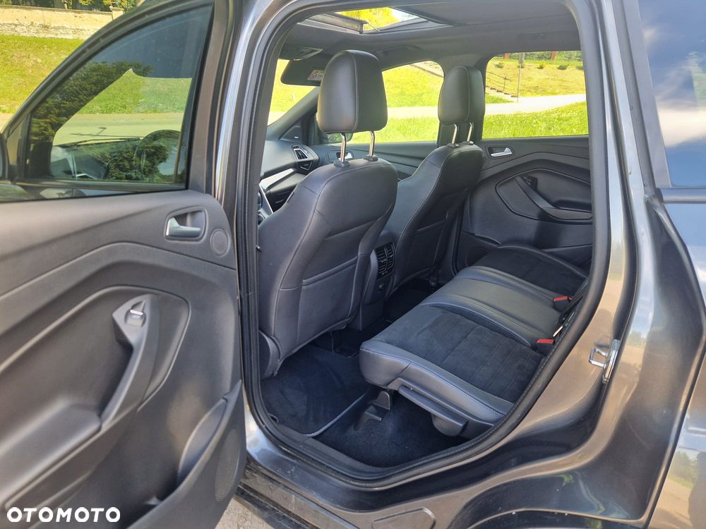 Ford Kuga 2.0 TDCi 4x4 ST-Line - 16
