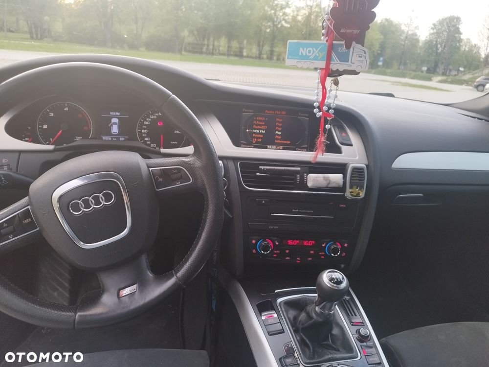 Audi A4 Avant - 5
