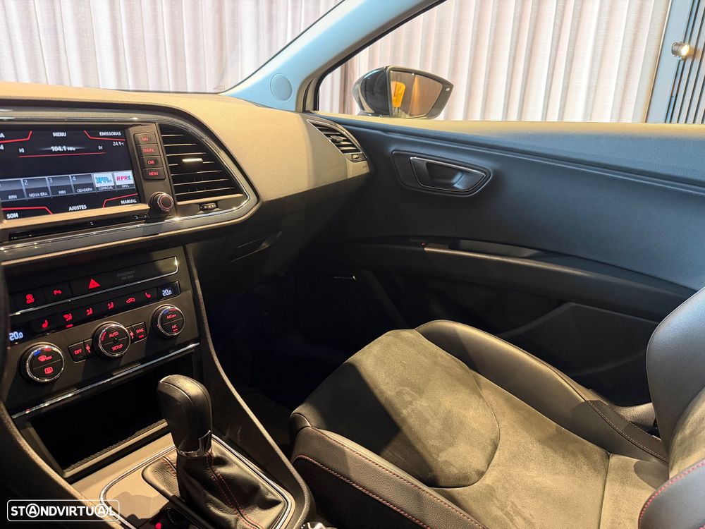 SEAT Leon SC 2.0 TDI DPF S&S DSG FR - 22
