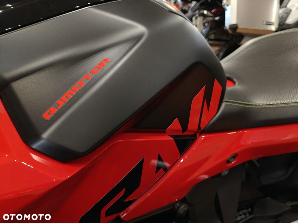 QJMOTOR SRK 921 - 14