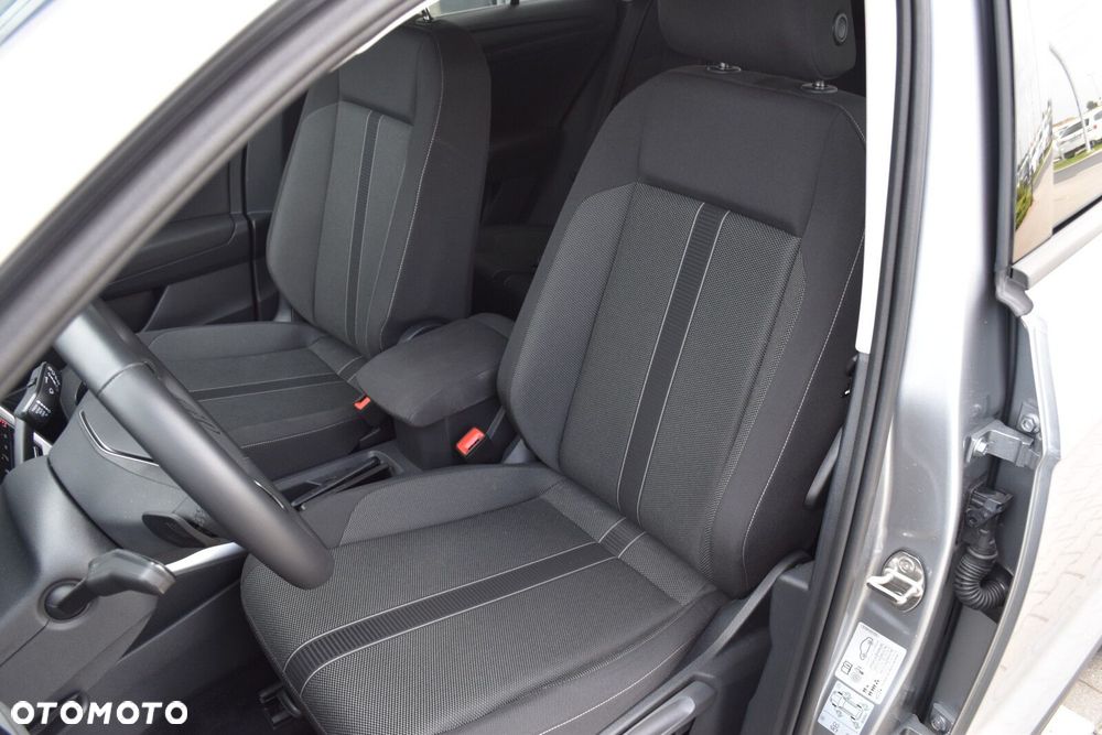 Volkswagen T-Roc 1.5 TSI Life Plus DSG - 28