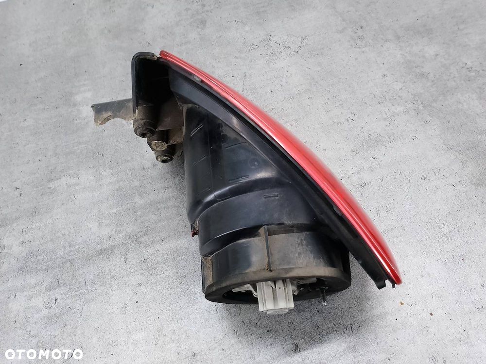 LAMPA TYLNA LEWA SEAT ALTEA 5P0945095D - 8