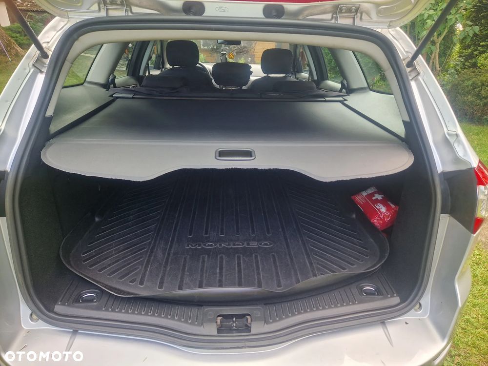 Ford Mondeo - 8