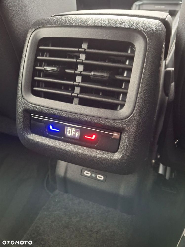 Volkswagen T-Roc 1.5 TSI R-Line DSG - 33