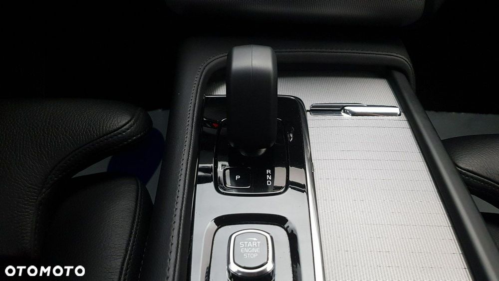 Volvo XC 90 - 23