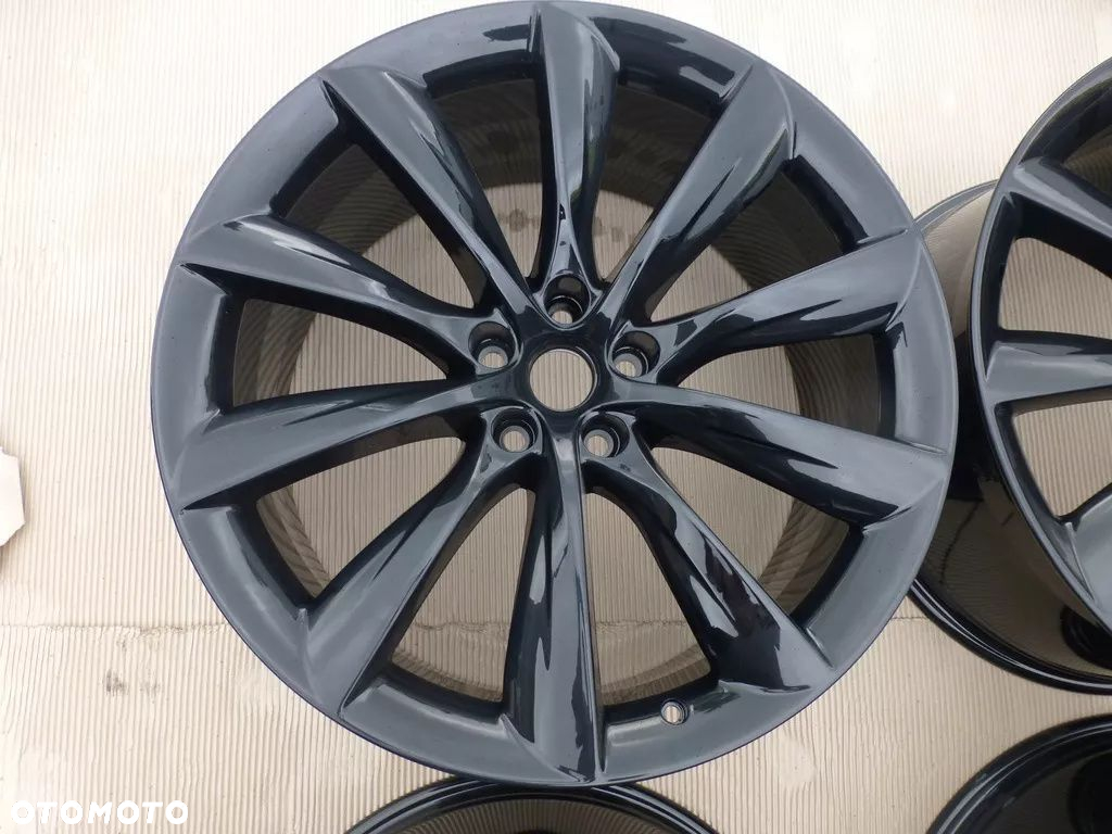 Tesla X 22'' Oryginalne, Czarny połysk - 7