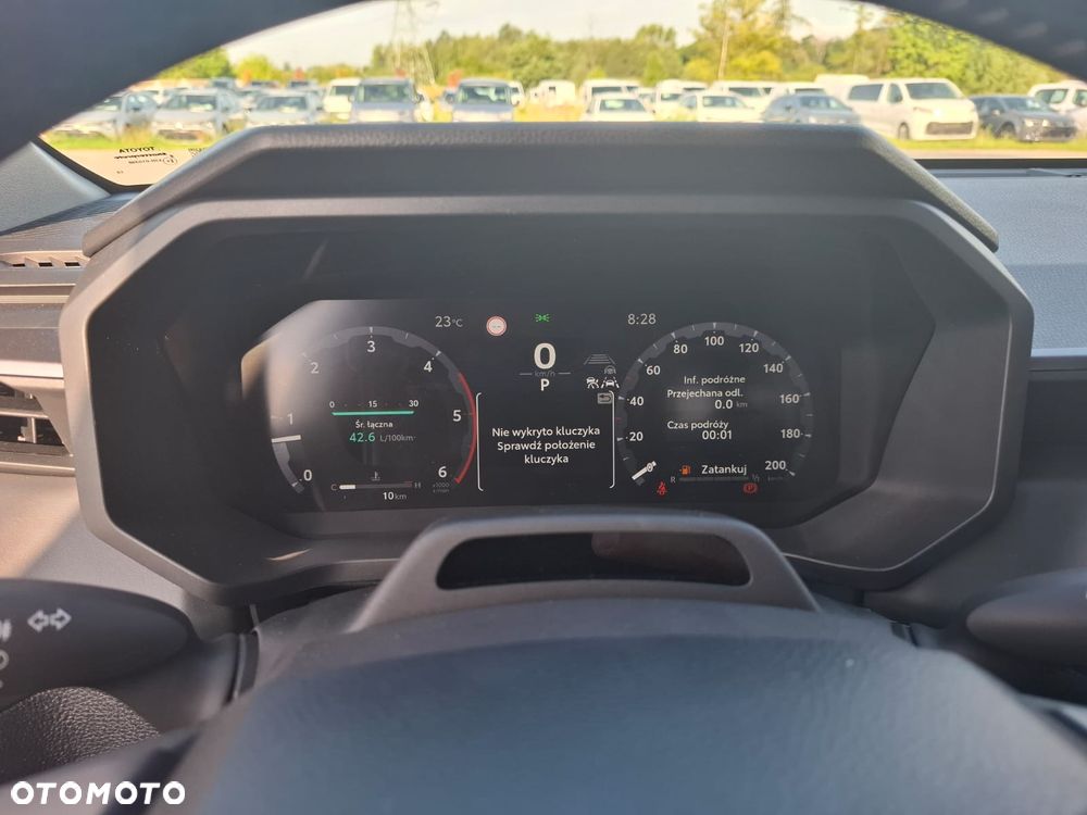 Toyota Hilux 2.8 D-4D mHEV Double Cab Invincible 4x4 - 28