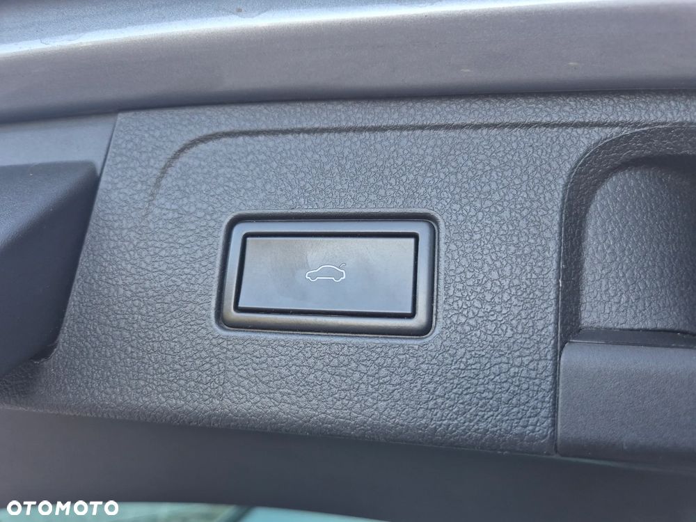 Volkswagen Passat Variant 2.0 TDI (BlueMotion Technology) Comfortline - 7