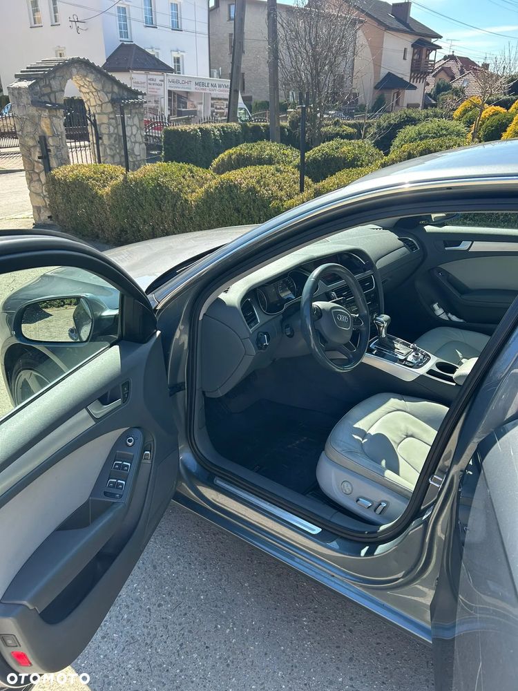 Audi A4 Limousine - 10