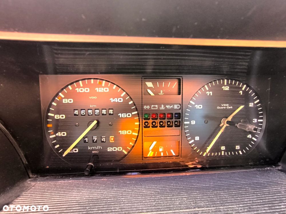 Volkswagen Golf 1.6 GL - 4