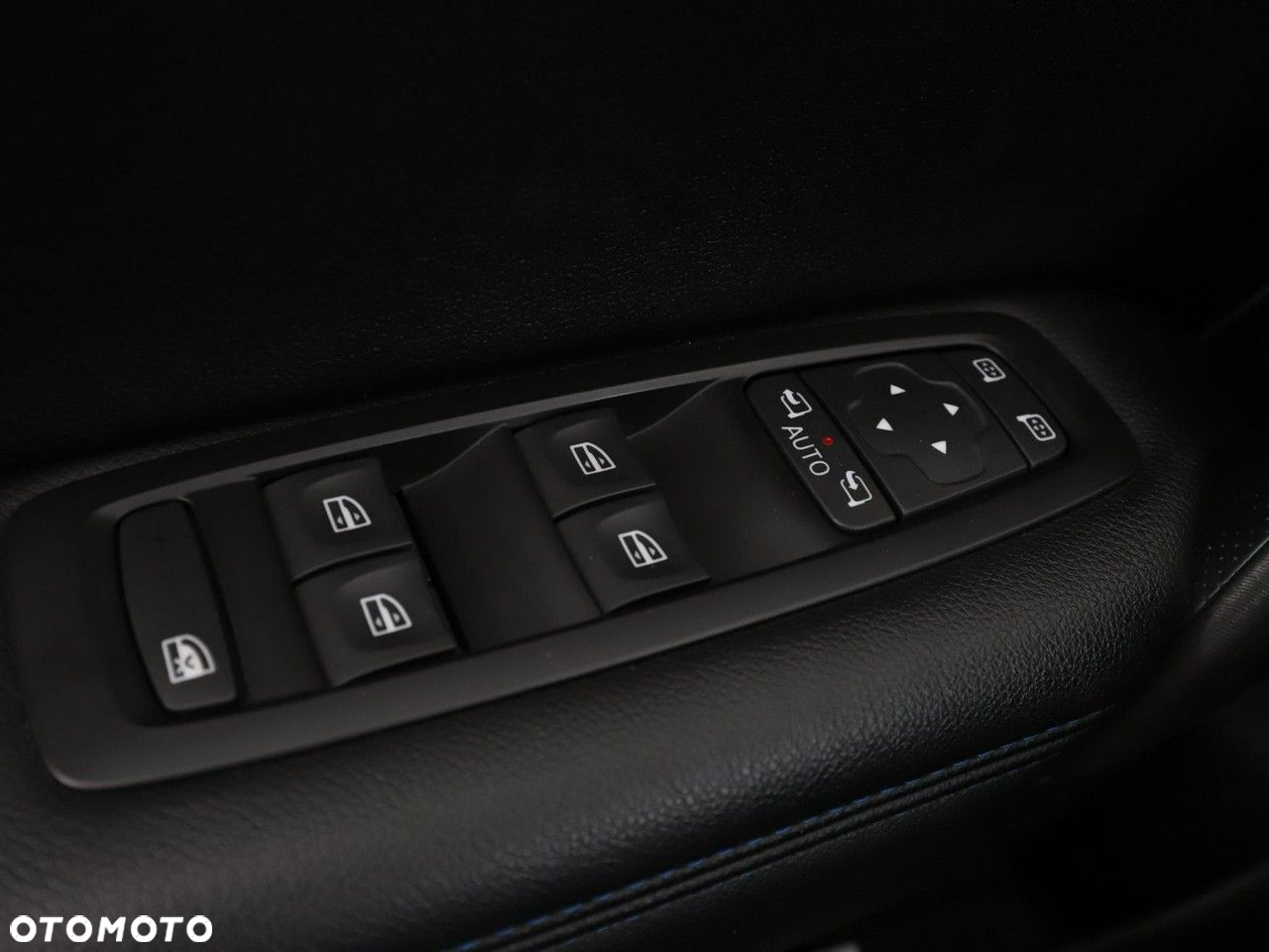 Renault Megane ENERGY TCe 205 EDC GT - 39