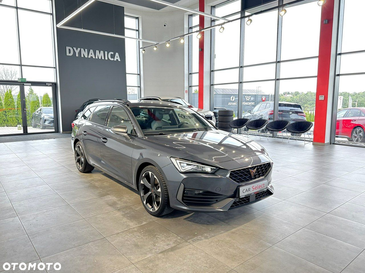 Cupra Leon Sportstourer - 2