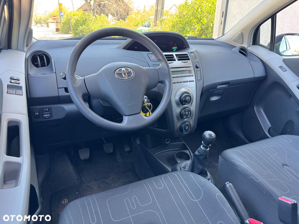 Toyota Yaris 1.33 VVT-i Cool - 9