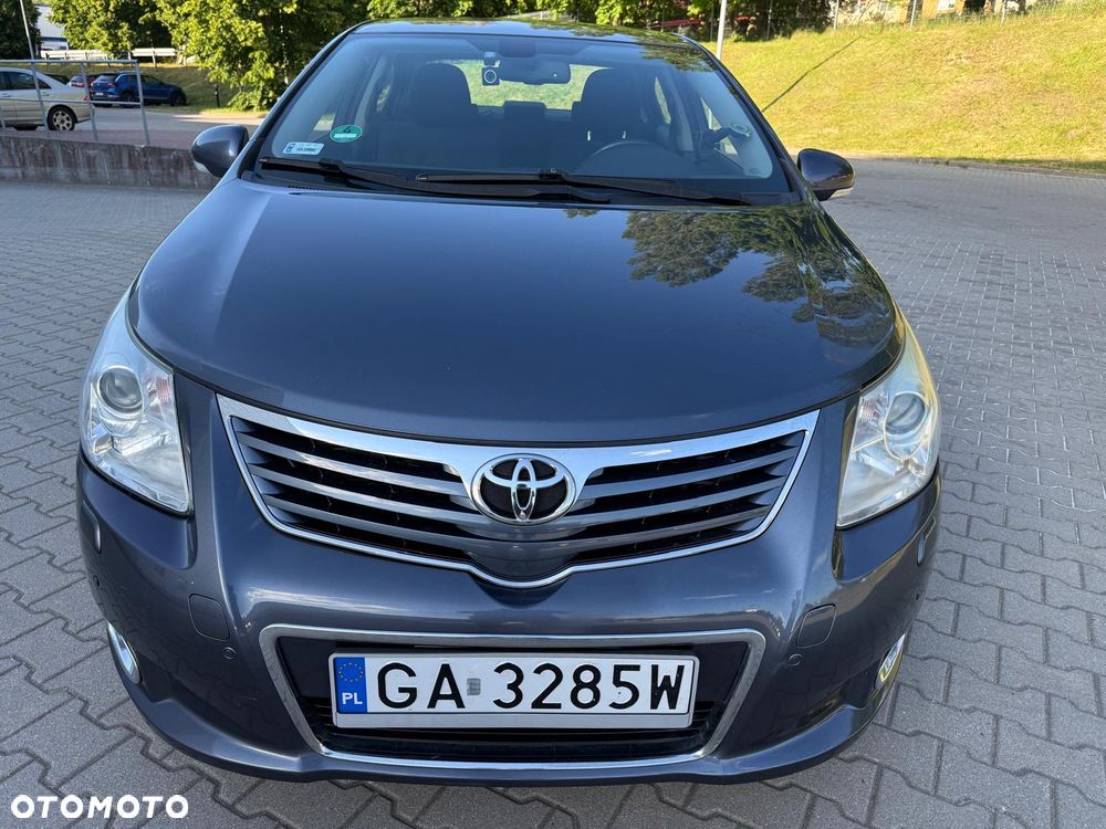 Toyota Avensis - 14