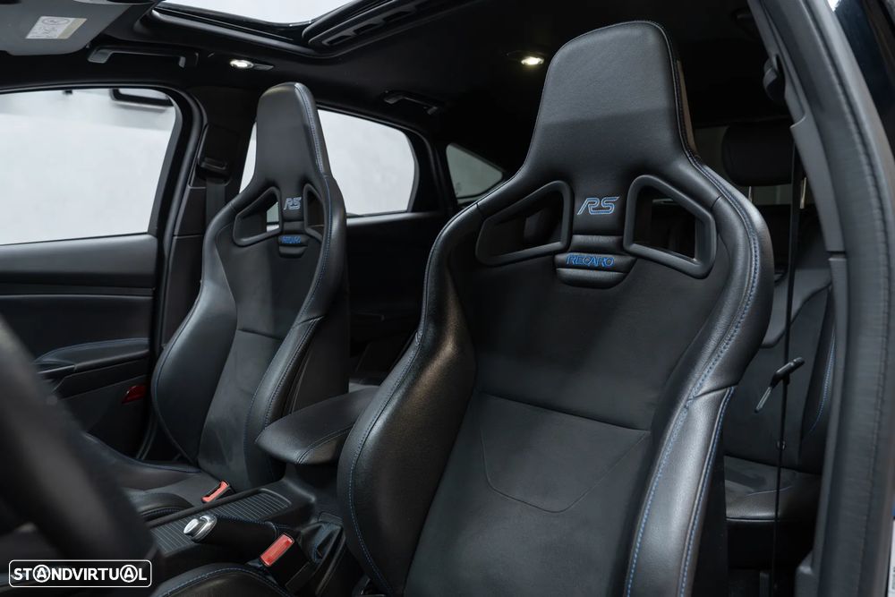 Ford Focus 2.3 EcoBoost RS - 28