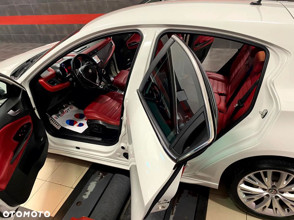 Alfa Romeo Giulietta 1.4 TB 16V Multiair Turismo - 17