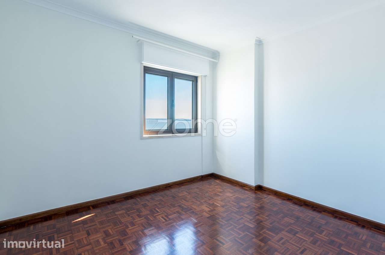 T3 c/ garagem e vista Rio - Penha de França - Grande imagem: 5/35