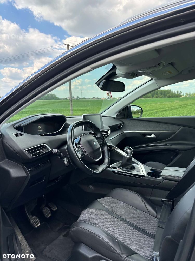Peugeot 5008 - 6