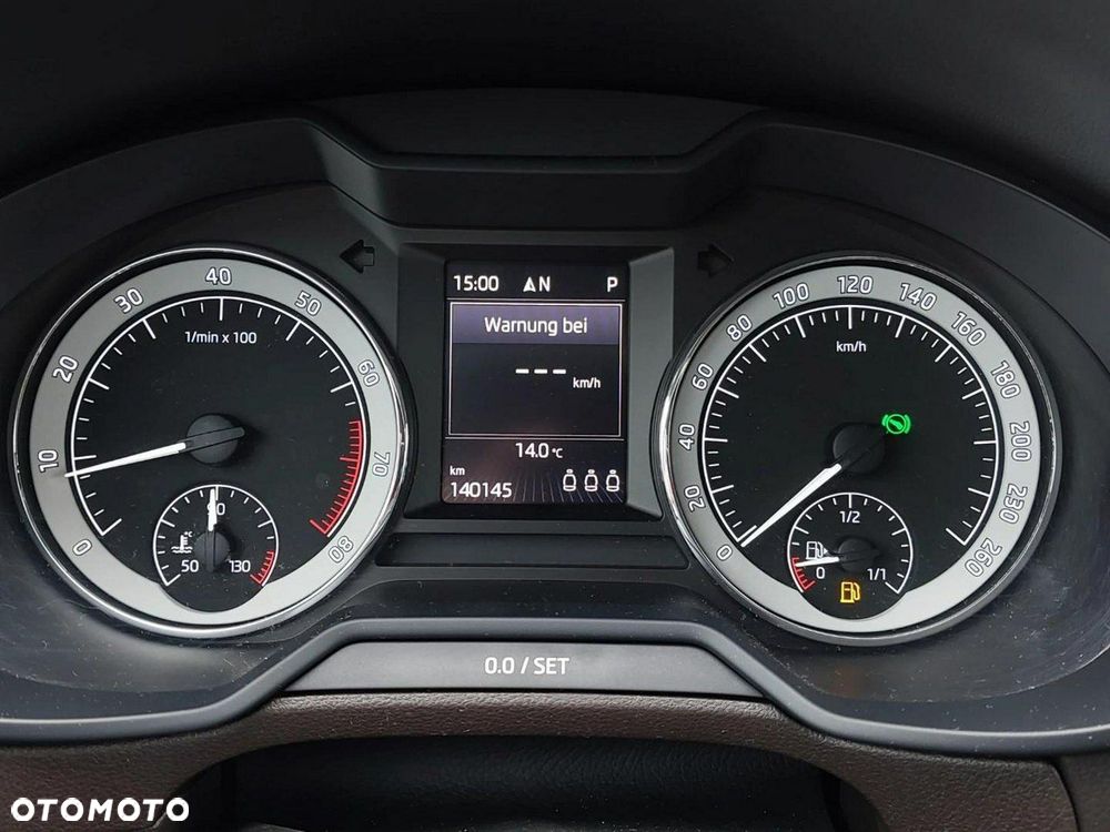 Skoda Octavia 1.8 TSI 4x4 L&K DSG - 11