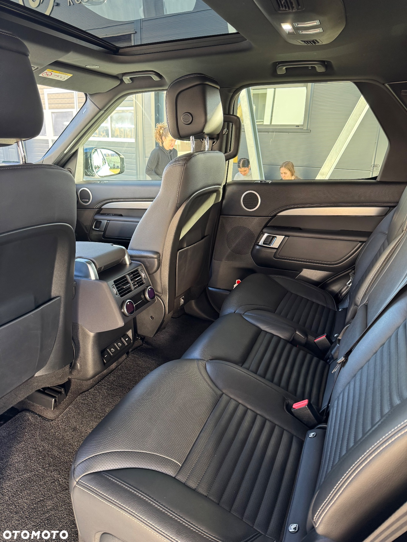 Land Rover Discovery - 13