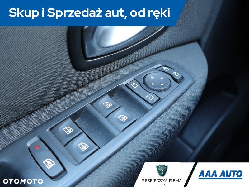 Renault Scenic - 15