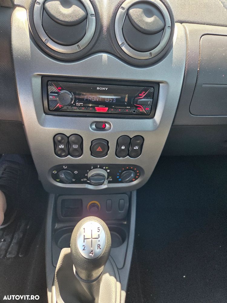 Dacia Duster dCi 90 FAP 4x2 Ambiance - 6
