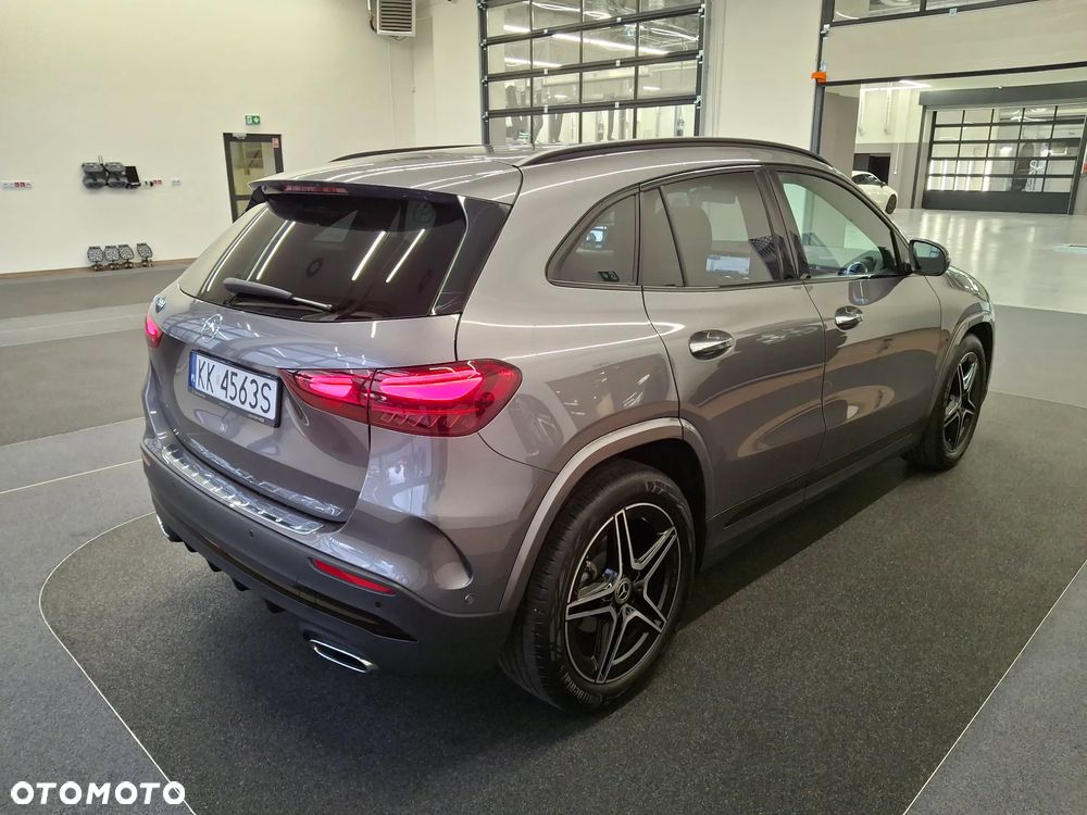 Mercedes-Benz GLA 200 mHEV AMG Line 7G-DCT - 4