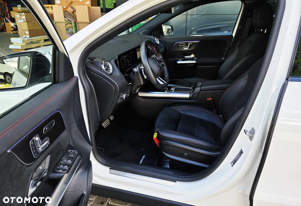 Mercedes-Benz GLA 200 AMG Line - 13